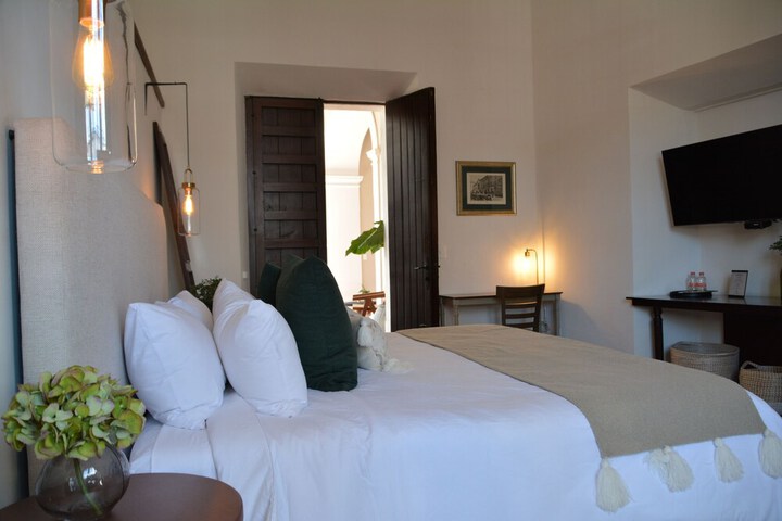 Room 21 of 64