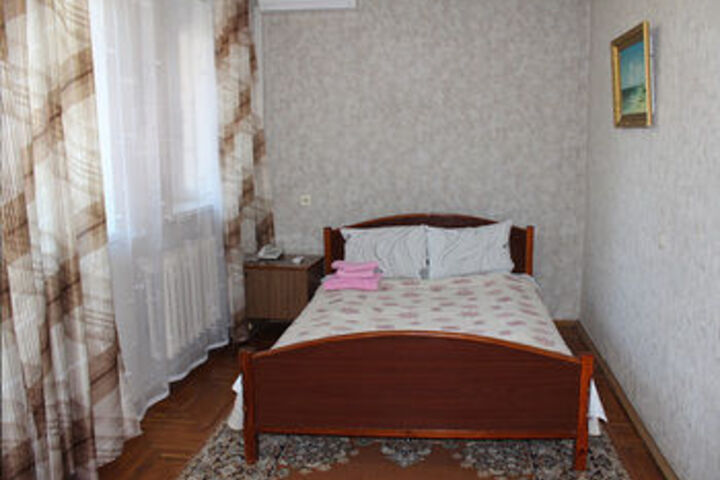 Room 53 of 68