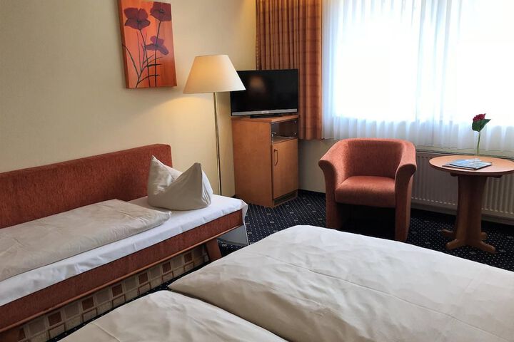 Room 13 of 44
