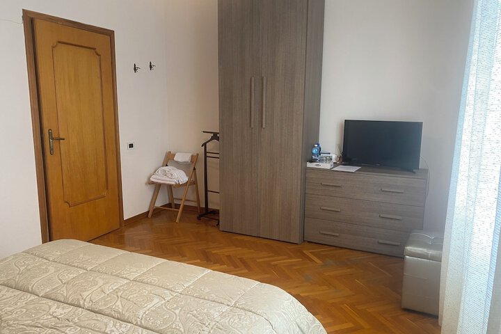 Room 9 of 61