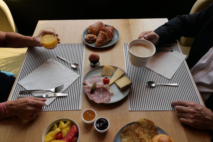 Breakfast/Coffee Service 24 of 67