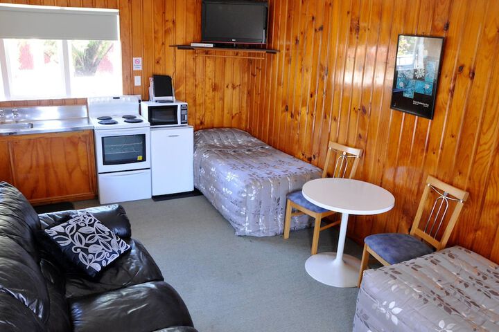 Room 13 of 21