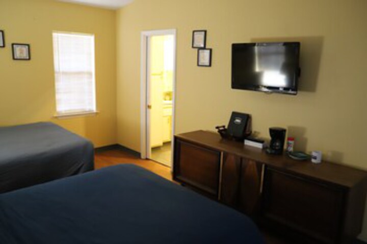 Room 34 of 38