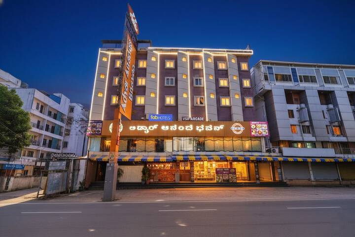 FabHotel Ginger Suites