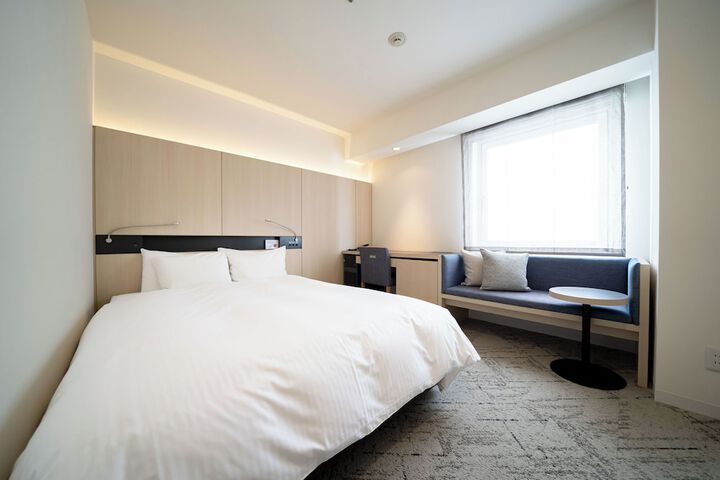 Room 15 of 53