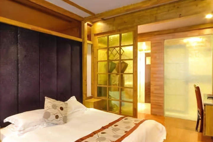 Room 16 of 20