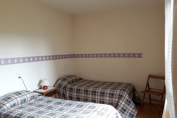 Room 6 of 6