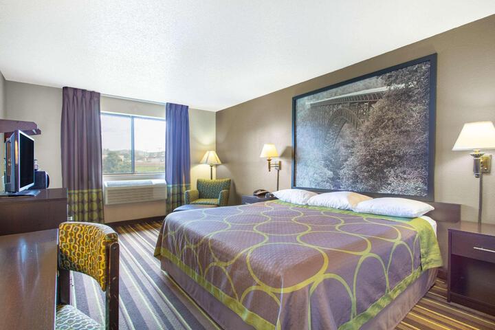 1 King Bed (7 of 7)