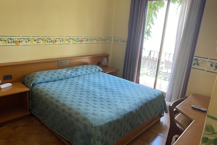 Room 7 of 58