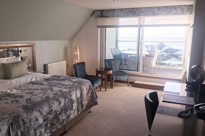 Room 4 of 20