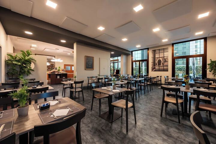 Breakfast area