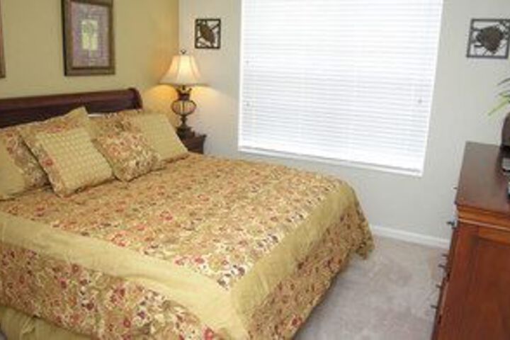 Room 8 of 17