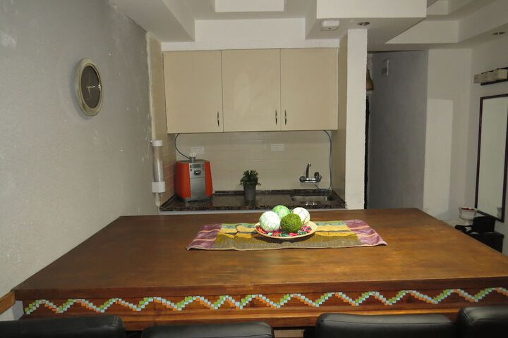 Room 10 of 25