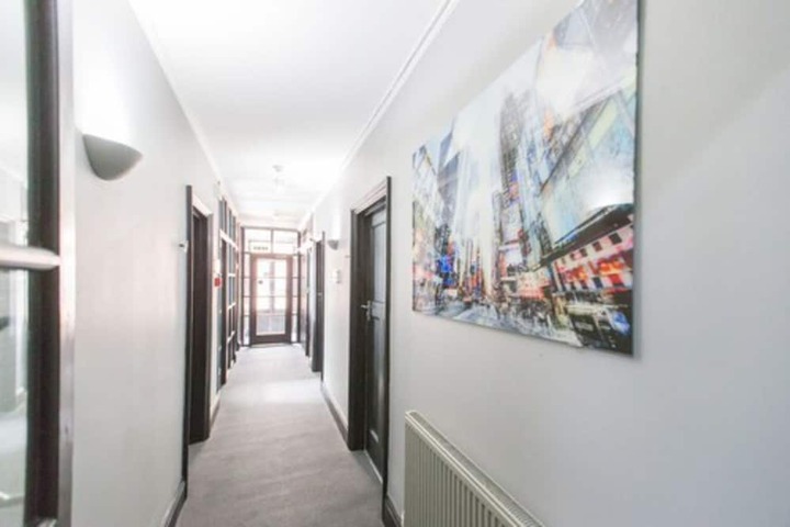 Ballroom/Hall 116 of 133