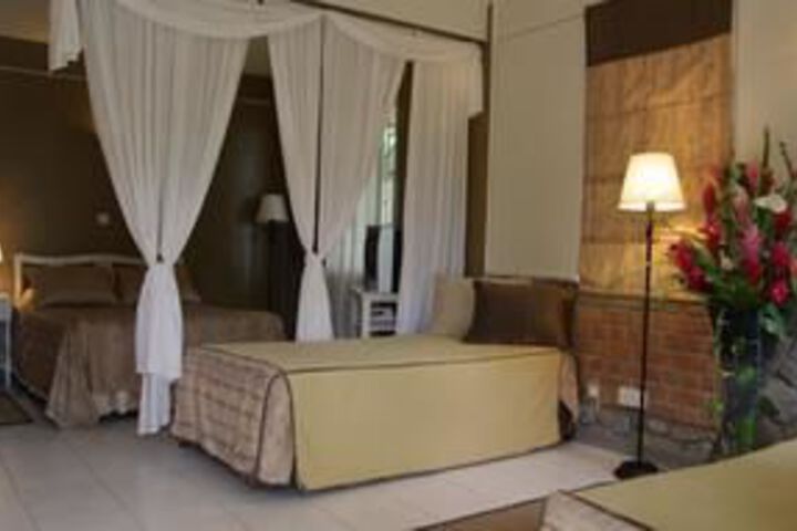 Room 6 of 19