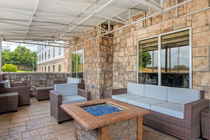 Terrace/Patio 54 of 57