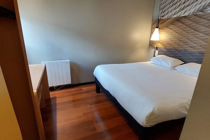 Room 19 of 59