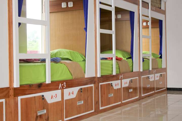 Room 57 of 78