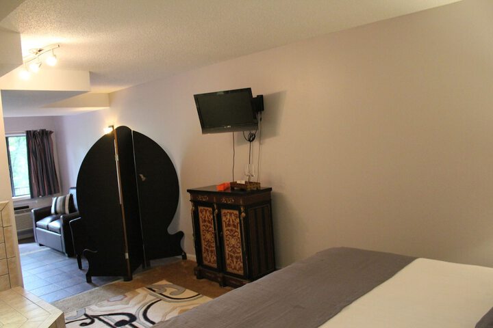 Room 72 of 219