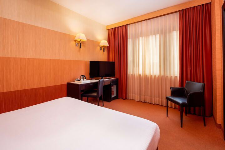 Room 22 of 53