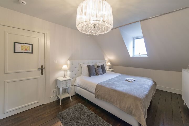 Room 14 of 63