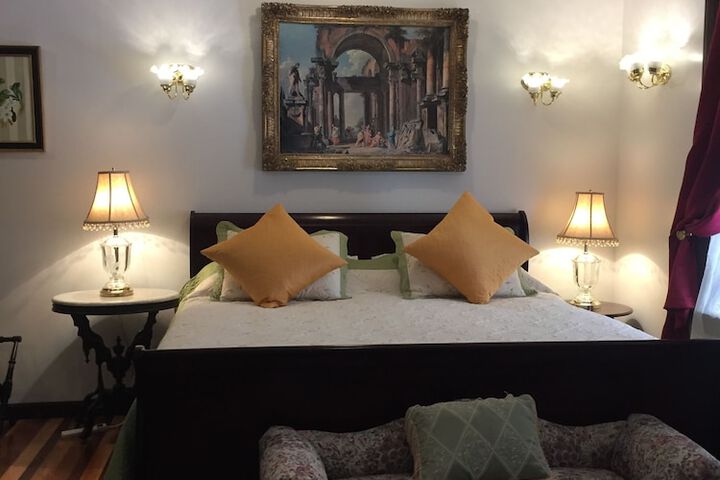 Room 16 of 35