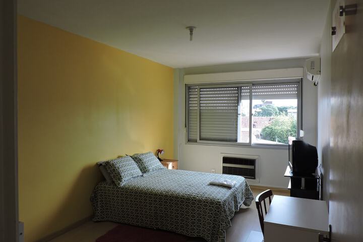 Room 4 of 39