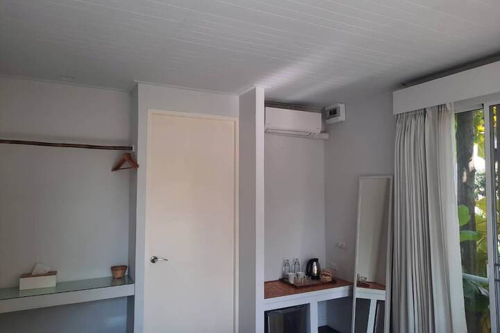 Room 38 of 127