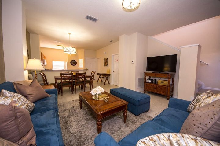 Room 55 of 221
