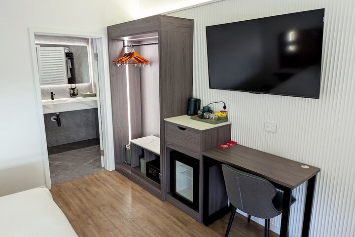 Room 22 of 46
