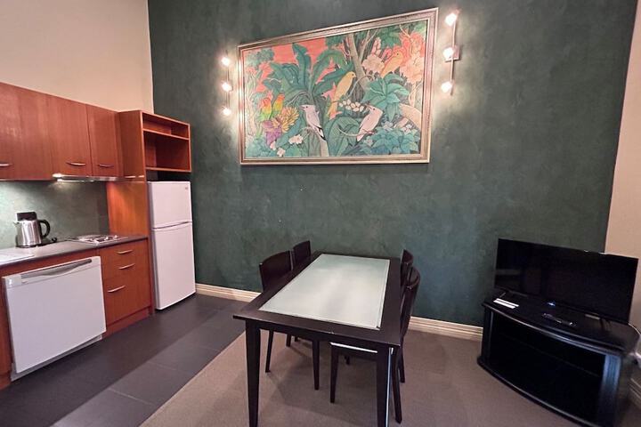 Room 16 of 74