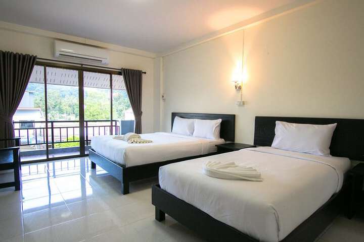 Room 15 of 18