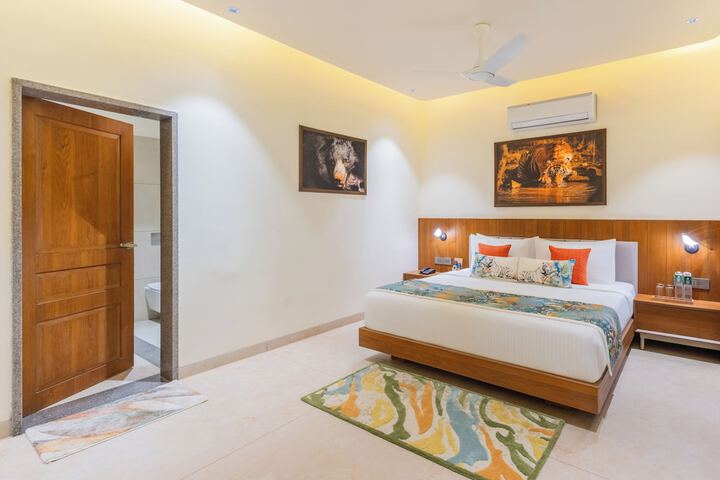 Room 10 of 73