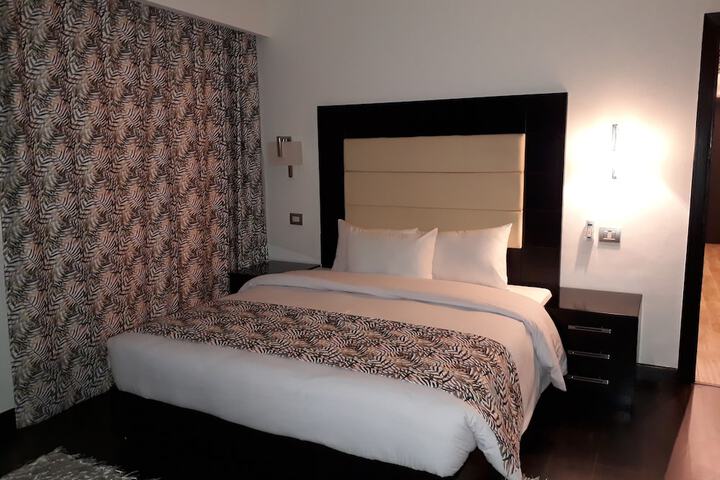 Room 3 of 63