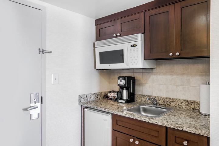Private kitchenette