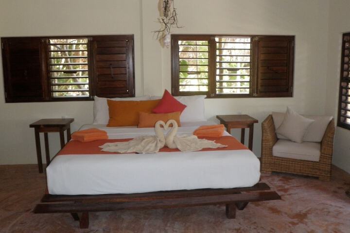 Room 5 of 22