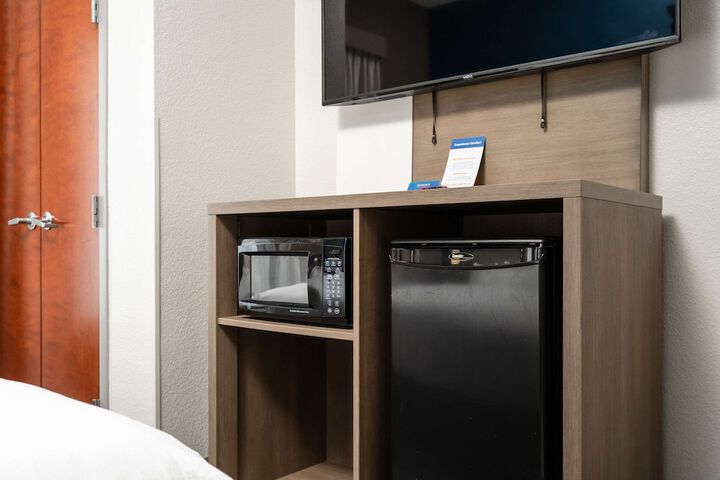 1 King Bed Suite (4 of 22)