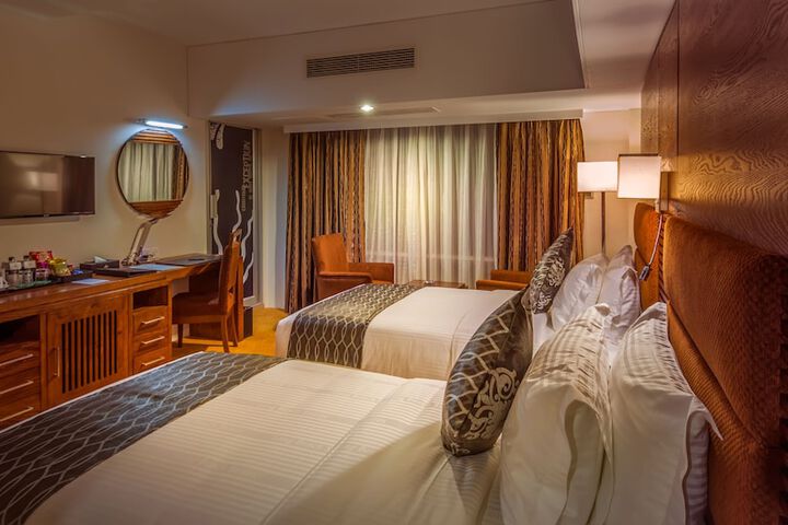 Room 30 of 72