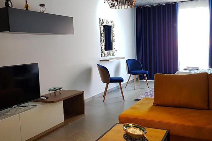Room 43 of 86