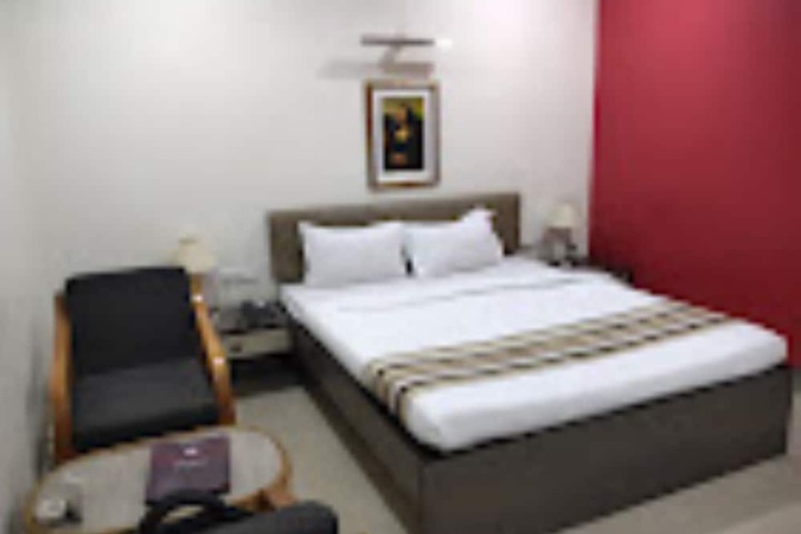 Room 5 of 19