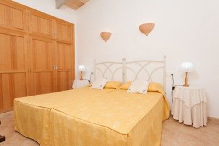 Room 16 of 35