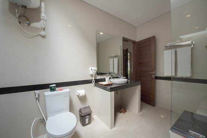 Room 18 of 35