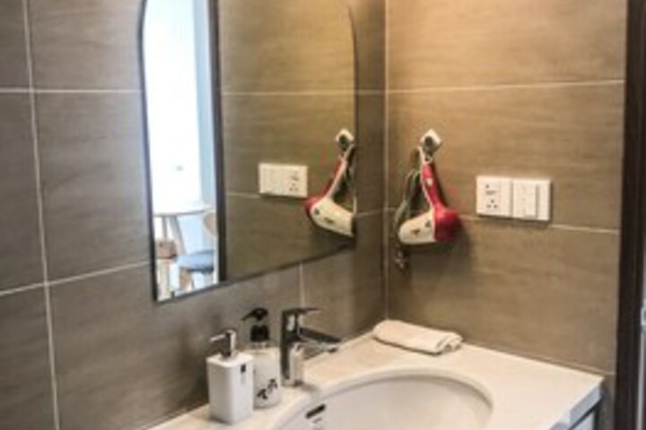 Room 7 of 43