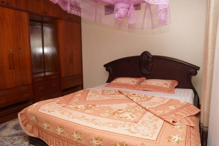 Room 10 of 86
