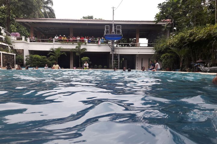 Pool 27 of 37