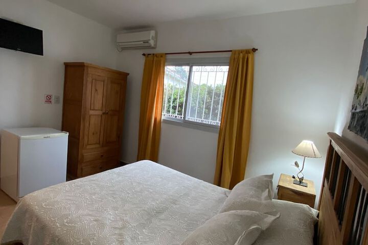 Room 4 of 30