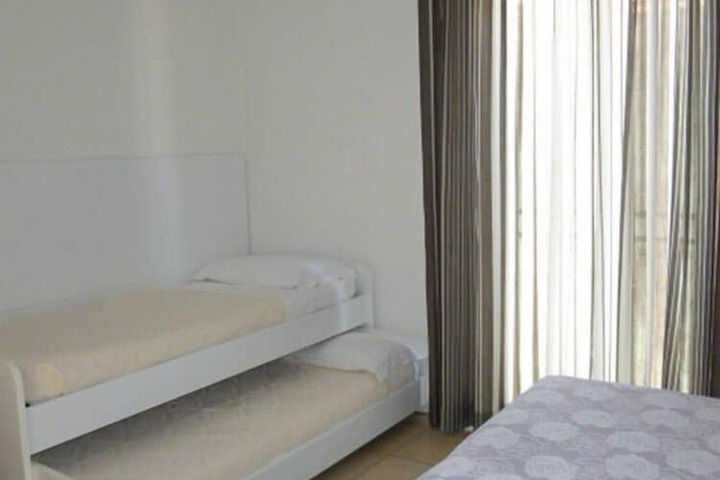 Room 5 of 25