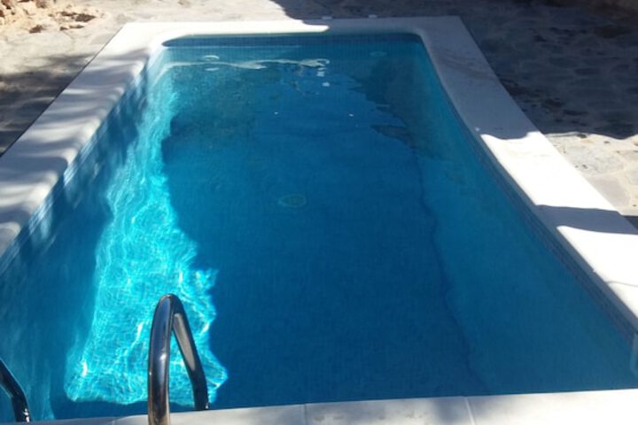 Pool 34 of 50