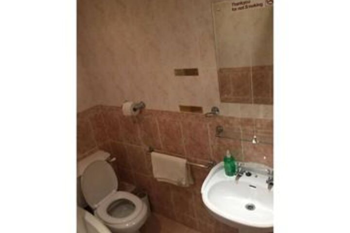 Room 4 of 20