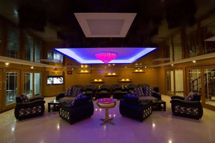 Hotel PVK Grand
